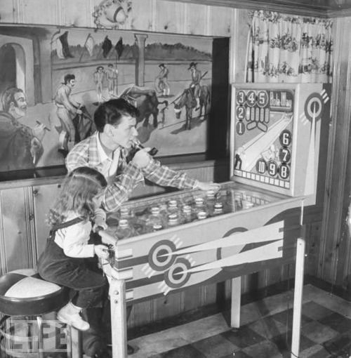 Frank Sinatra Playing Pinball Photo